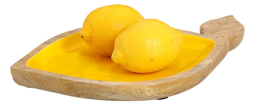 Servierschale aus Mangoholz in Blattform mit gelber Innenfläche, darauf zwei Zitronen, seitliche Perspektive.