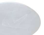Close-up van een ronde led-plafondlamp met een abstract patroon op het oppervlak.