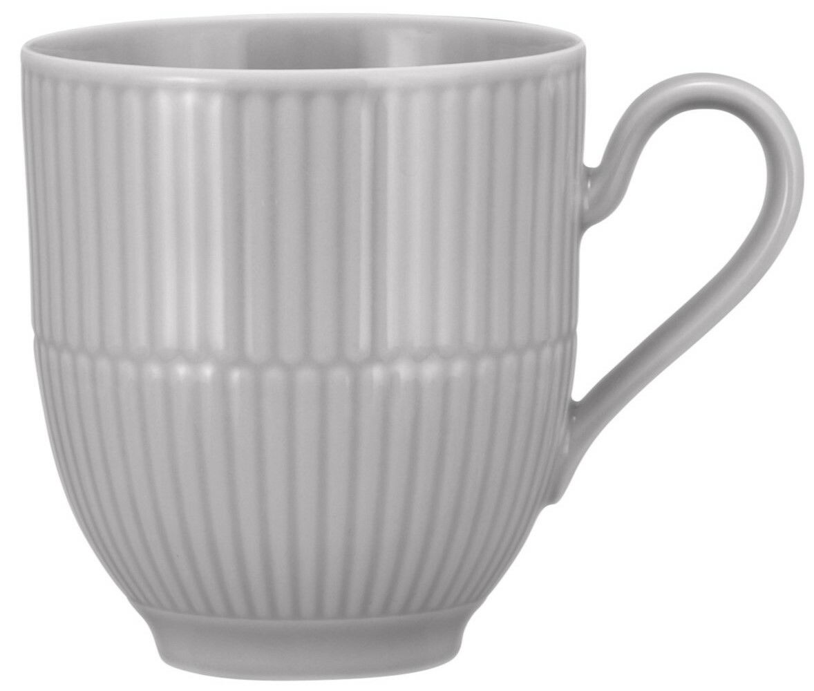 Grauer Becher mit Henkel, geriffelte Oberfläche, seitliche Perspektive