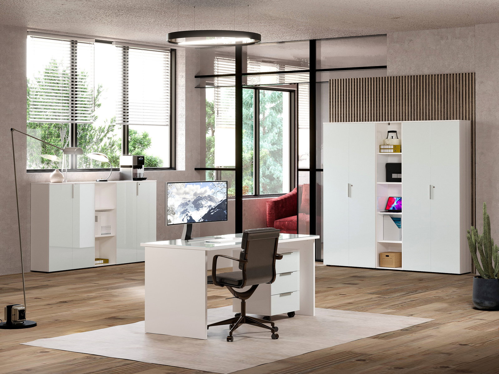 Modernes Büro mit weißem Schreibtisch, Rollcontainer und Aktenschränken, seitliche Perspektive