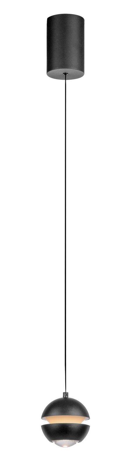 Schwarze, moderne Pendelleuchte mit langem Kabel und kugelförmigem, zweigeteiltem Schirm mit sichtbarer Lichtquelle, freigestellt auf weißem Hintergrund, Frontansicht.