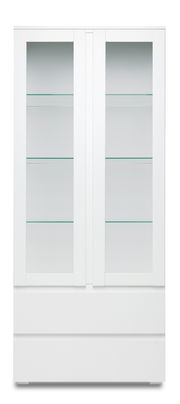 Weiße Vitrine mit Glastüren und mehreren Regalböden, frontale Ansicht.