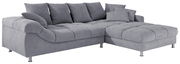 Graues Ecksofa mit mehreren Kissen, Ansicht von schräg vorne.