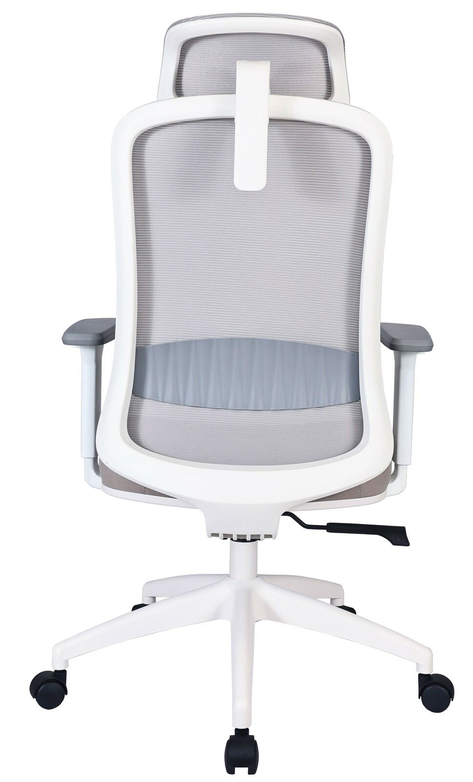 Rückansicht eines modernen Drehstuhls mit weißem Rahmen und grauem Netzrücken, verstellbaren Armlehnen und Rollen.