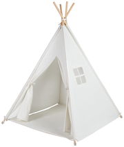 Weißes Spielzelt in Tipi-Form mit Holzstangen, seitliche Perspektive