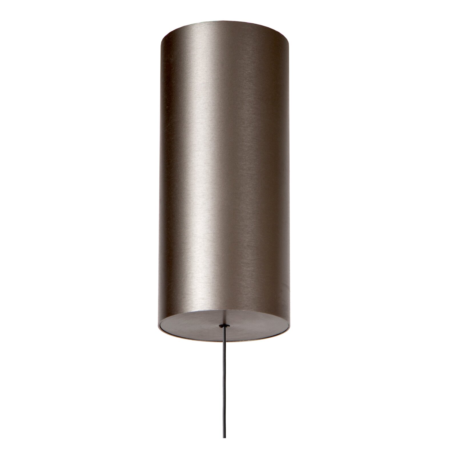 Zylindrische Pendelleuchte aus gebürstetem Metall in Silber/Chrom, freigestellt auf weißem Hintergrund, Frontansicht mit leichtem Blick von unten auf die Unterseite und sichtbarem Kabel