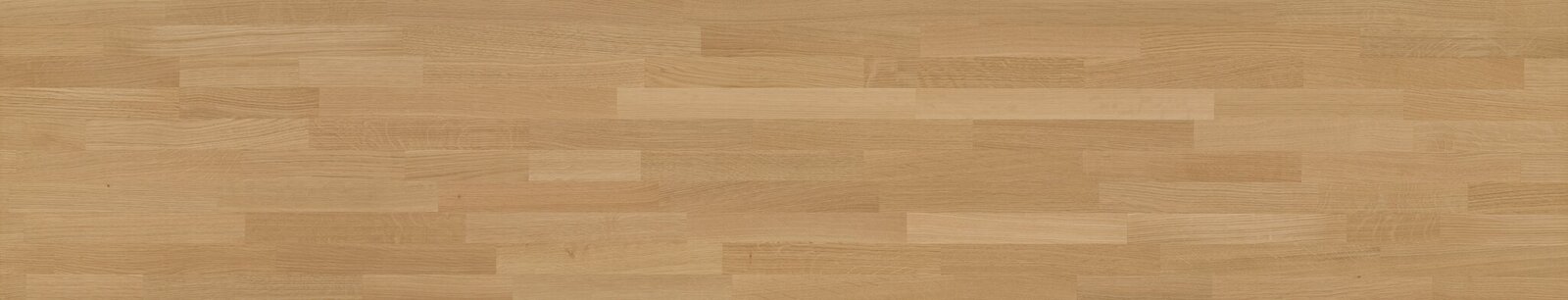 Nahaufnahme einer Holzoberfläche mit natürlicher Maserung, perspektivisch von oben betrachtet.