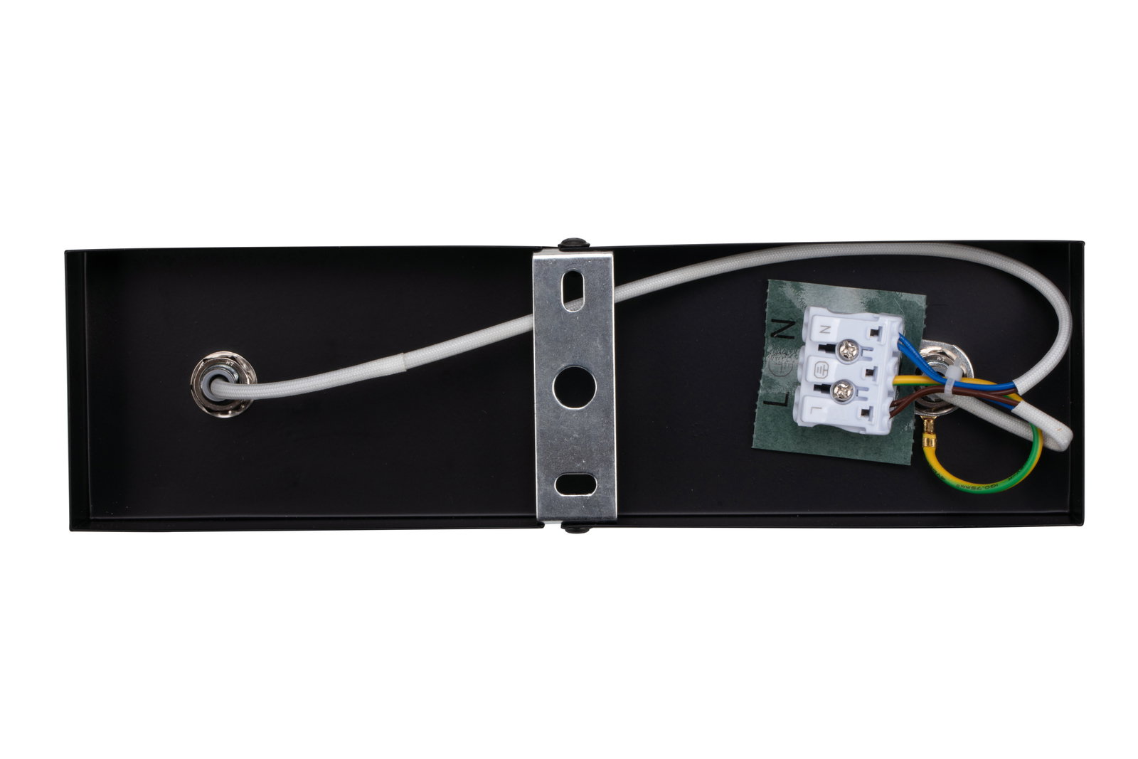 Rückansicht eines LED-Strahlers mit Kabelanschluss und Metallhalterung