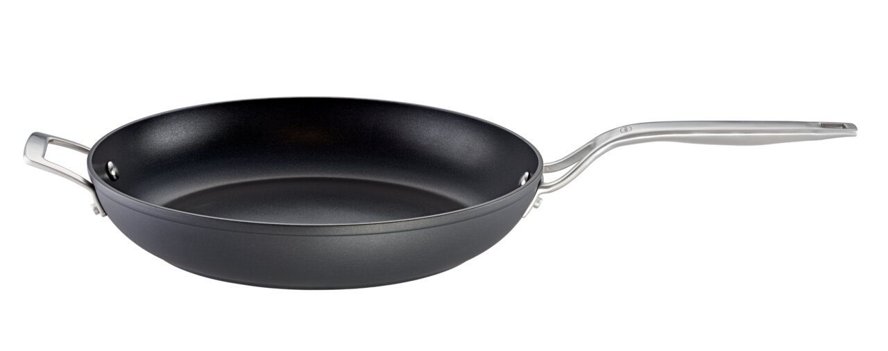 Bratpfanne Raise mit 32 cm Durchmesser, seitliche Perspektive