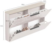 Hängeschuhschrank mit zwei ausklappbaren Fächern, gefüllt mit Schuhen, aus seitlicher Perspektive