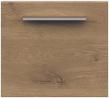 Frontansicht einer Holzschublade mit natürlicher Maserung und einem modernen, schlichten Griff.