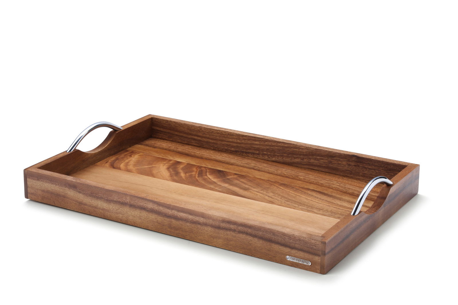 Holztablett mit Metallgriffen, seitliche Perspektive