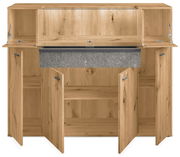 Frontansicht eines Highboards aus Holz mit mehreren offenen Türen und einem grauen Akzent.