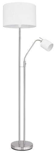 Moderne Bogen-Stehlampe mit weißem Stoffschirm und verstellbarer Leselampe, Metallgestell in Silber/Chromoptik, freigestellt auf weißem Hintergrund, Frontalansicht