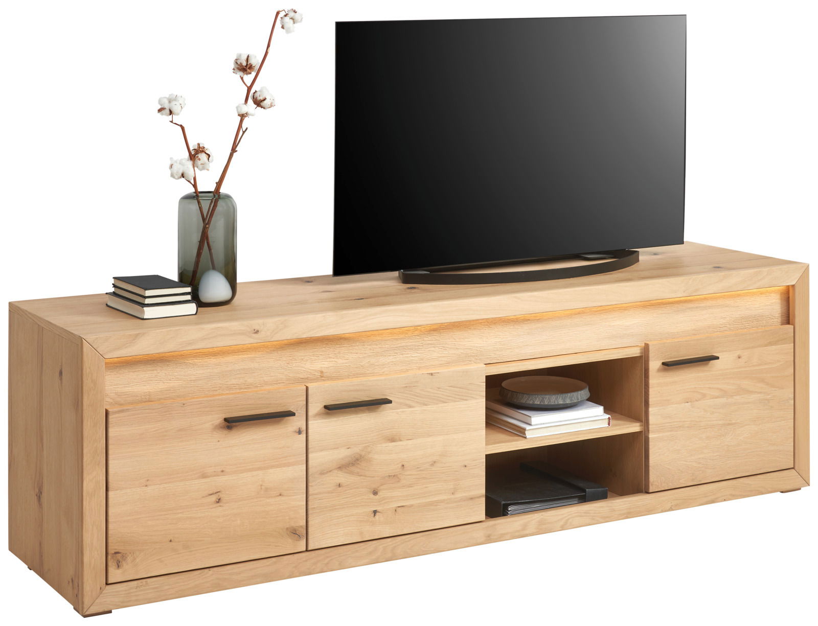 TV-Lowboard aus Holz mit zwei Türen, einem offenen Fach und dekorativen Elementen, seitliche Perspektive