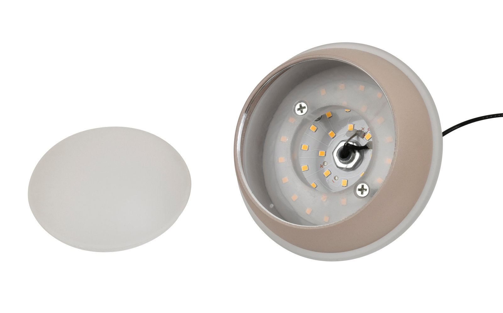 Nahaufnahme einer LED-Pendelleuchte mit abgenommener Abdeckung, die die LED-Lichtquelle und die Befestigungsschrauben zeigt.