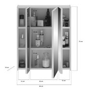 Spiegelschrank mit drei Türen, geöffnet, zeigt Innenfächer mit Pflegeprodukten, Frontalansicht.