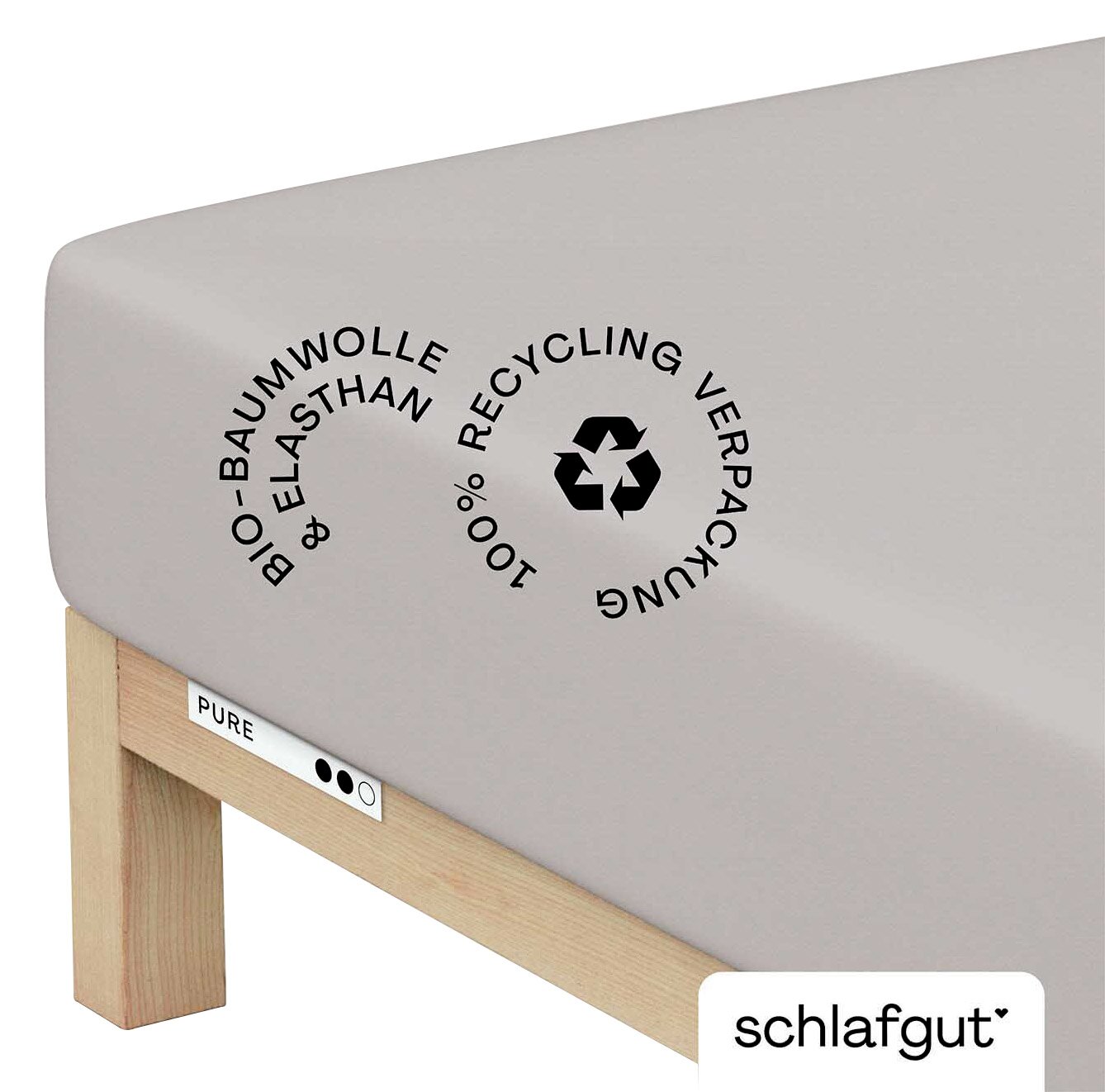 Hoeslaken XL 511 van biologisch katoen en elastaan, 100% gerecyclede verpakking, zijaanzicht van het bed.