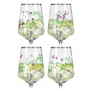 Vier Weingläser mit floralen Mustern und Schriftzügen wie 'Just Relax' und 'Enjoy & Smile', gefüllt mit Eiswürfeln und Getränk, aus der Vorderansicht.