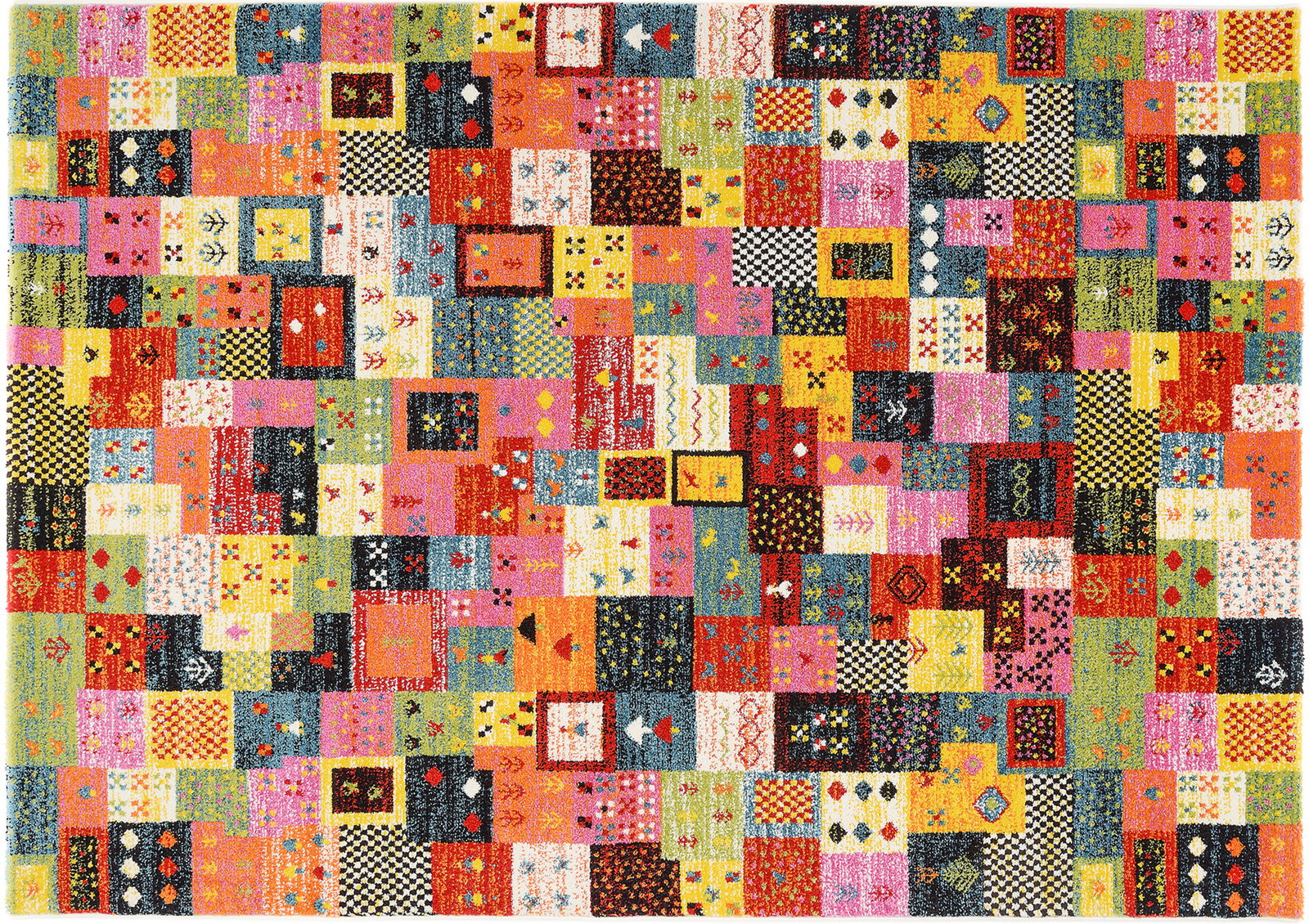 Bunter Designer Teppich mit geometrischen Mustern in einer Draufsicht.