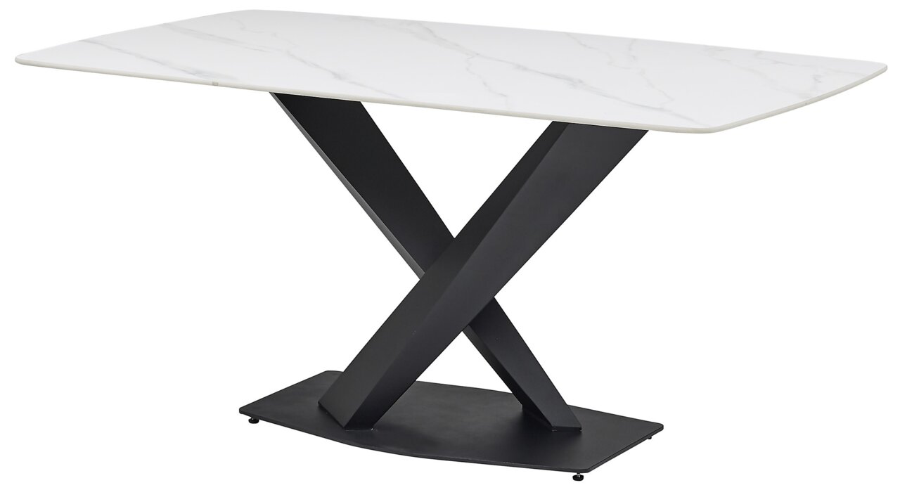 Moderne eettafel met een tafelblad in witte marmerlook en een zwart X-vormig metalen onderstel, zijaanzicht