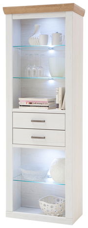 Weißes Kombi-Regal mit Holzoberseite, Glasböden und integrierter Beleuchtung, gefüllt mit Geschirr und Büchern, frontal betrachtet.