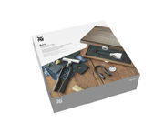 Sommelier-Set Baric 3-tlg. in einer eleganten Holzbox, bestehend aus Korkenzieher, Folienschneider und Weinthermometer, aus der Vogelperspektive.