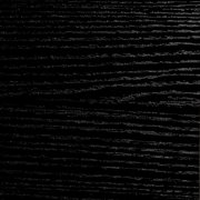 Nahaufnahme der schwarzen Holzmaserung eines Beistelltisch-Sets