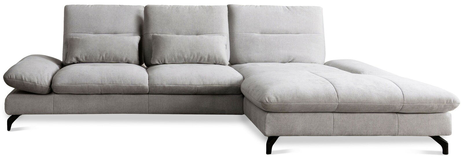 Graues Ecksofa mit drei Sitzplätzen und einer Chaiselongue, Vorderansicht