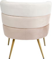 Rückansicht eines modernen Sessels mit dreifarbiger Polsterung in Weiß, Beige und Hellbraun, auf goldenen Metallbeinen.