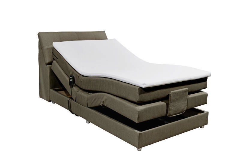 Boxspringbett mit verstellbarer Matratze, seitliche Perspektive