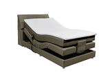 Boxspringbett mit verstellbarer Matratze, seitliche Perspektive