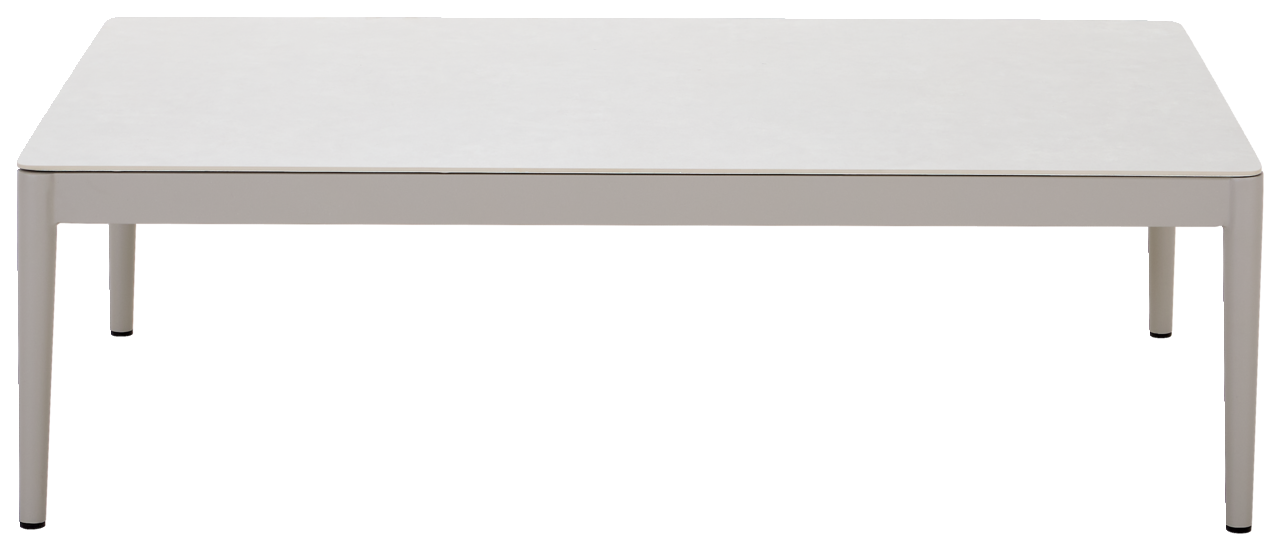 Moderner Loungetisch mit rechteckiger, weißer Tischplatte und schlanken Beinen, frontal fotografiert.