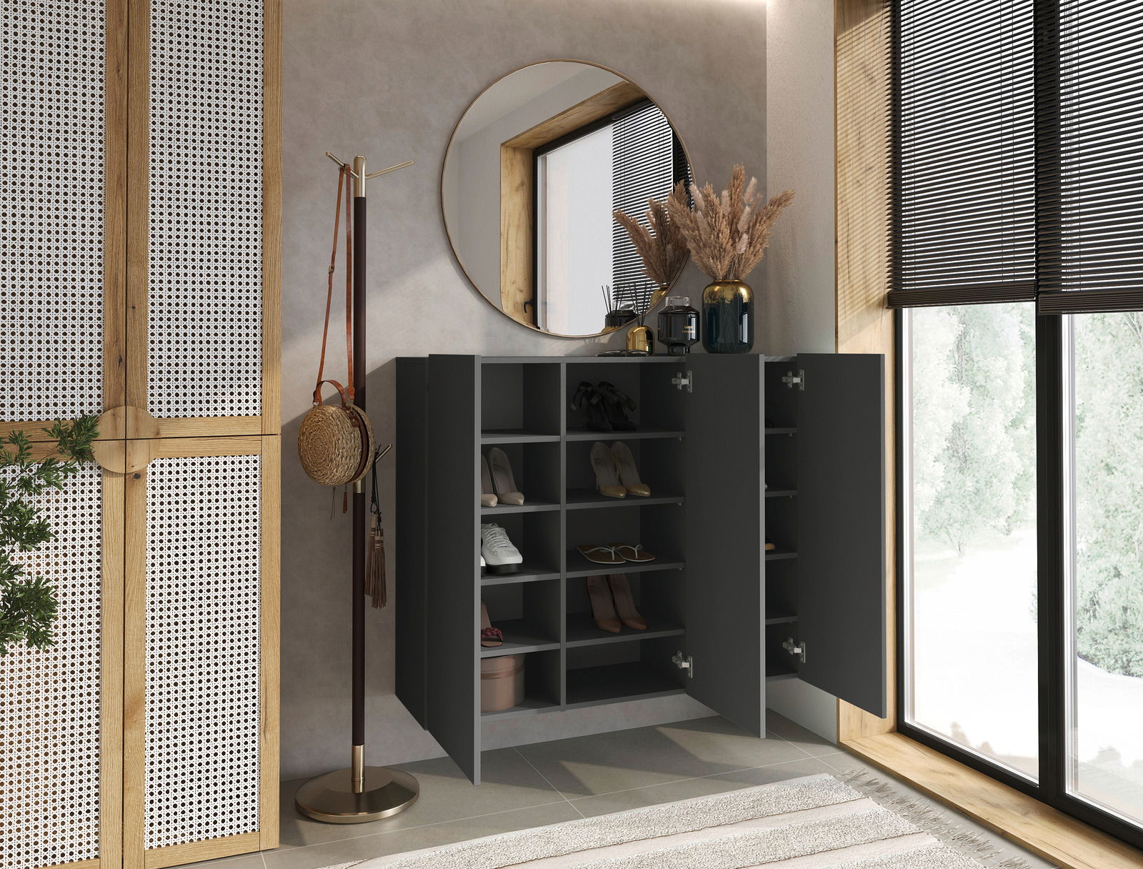 Moderner Hängeschuhschrank in dunkler Farbe mit offenen Türen, gefüllt mit Schuhen, in einem stilvoll eingerichteten Raum mit rundem Spiegel und Fenster im Hintergrund, seitliche Perspektive.