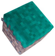 Würfelförmiges, gepolstertes Kissen im Pixel-Design in Türkis und Grau, freigestellt auf weißem Hintergrund, schräg von oben in 3/4-Perspektive fotografiert
