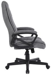 Grauer Homeoffice-Drehstuhl von der Seite mit gepolstertem Sitz und Rückenlehne, Armlehnen und Rollenfuß.