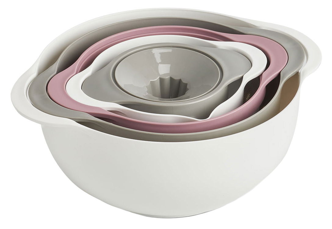 Verschachteltes Multifunktions-Küchen-Set aus fünf Teilen in verschiedenen Farben, seitliche Perspektive.