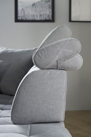 Graues Sofa mit verstellbarer Kopfstütze, Seitenansicht