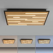 Moderne Wand- und Deckenleuchte Q-AKUS mit Holzlamellen und integrierter LED-Beleuchtung, Perspektive von unten.