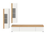 Wohnkombination in modernem Design mit weißem Korpus und Holzdetails, bestehend aus zwei hängenden Vitrinen und einem niedrigen TV-Board, frontal betrachtet.