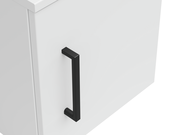 Weißer Aufsatzschrank mit schwarzem Griff, seitliche Perspektive