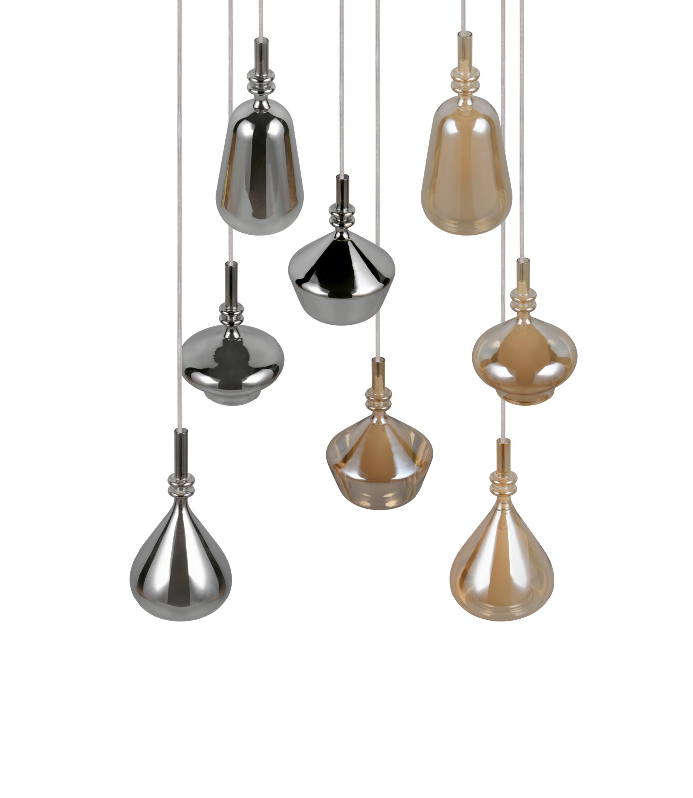 Mehrere hängende Pendelleuchten aus Glas in Tropfen- und Kugelform, teils spiegelnd silbern und teils bernsteinfarben, freigestellt vor weißem Hintergrund, Ansicht von vorne.
