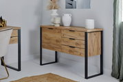 Modernes Sideboard aus Holz mit schwarzem Metallrahmen, seitliche Perspektive
