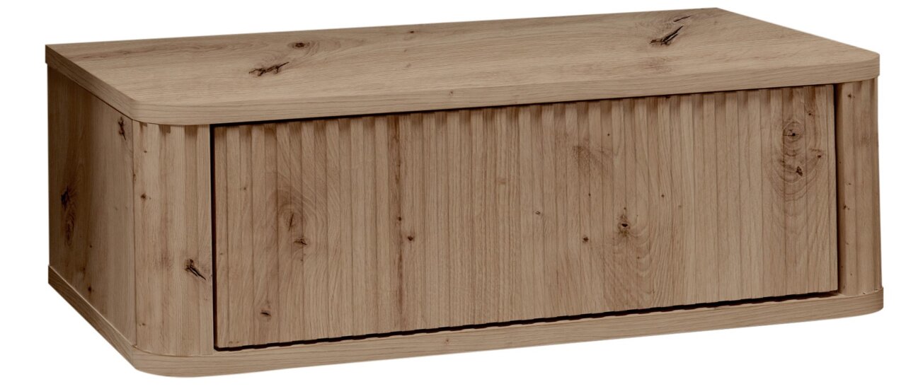 Massives Holz-Sideboard mit einer großen Frontklappe, natürlicher Maserung und abgerundeten Kanten, freigestellt auf weißem Hintergrund, in leicht schräger Vorderansicht von links.