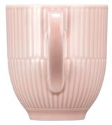 Rosa Kaffeebecher mit Henkel, vertikale Rillenstruktur, Seitenansicht
