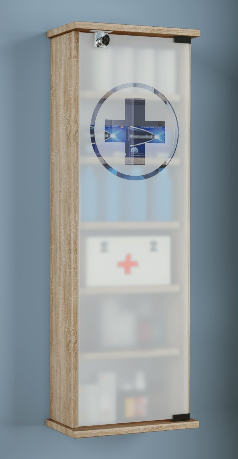 Wandmontierter Medizinschrank/Apothekenschrank aus hellem Holz mit matter Glastür, Kreuzsymbol und sichtbarem Schloss, frontal in leichter Seitenperspektive aufgenommen
