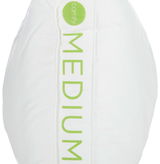 Nahaufnahme eines weißen Kopfkissens mit grünem Aufdruck 'MEDIUM' und 'comfy' von der Seite.