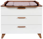 Wickelkommode mit drei Schubladen, weiß mit Holzgriffen und Wickelauflage, Frontalansicht