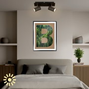 LED-Leuchtmittel GU10 2er-Set in einem modernen Schlafzimmer, von unten betrachtet, mit einem stilvollen Wandbild und Pflanzen dekoriert.