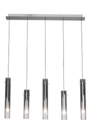 Moderne LED-Hängeleuchte mit fünf zylindrischen Lampenschirmen aus Metall, frontal betrachtet.